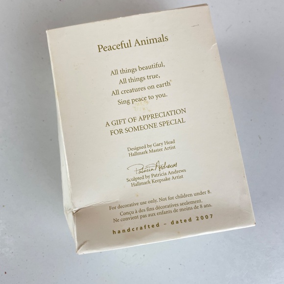 Vintage Hallmark Keepsake Christmas Ornament Peaceful Animals Reindeer 2007 - Picture 2 of 4